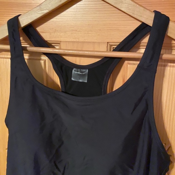Swimsuit tank top. Size medium - Picture 2 of 4
